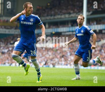 JOHN TERRY FÊTE LA NOTATION DE L'ÉGALISEUR POUR CHELSEA 1-1 TOTTENHAM HOTSPUR V CHELSEA IMAGE CRÉDIT : © MARK PAIN / ALAY Banque D'Images