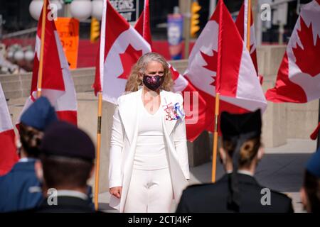 Ottawa, Canada. 23 septembre 2020. La gouverneure générale du Canada, Julie Payette, arrive au Sénat canadien pour le discours du Trône. Le Parlement actuel a été prorogé il y a un mois comme une remise à zéro après une année difficile pour le gouvernement libéral minoritaire, de la pandémie en cours à des scandales. Credit: Meanderingemu/Alamy Live News Banque D'Images