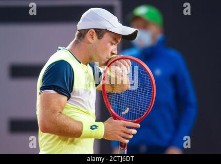 Hambourg, Allemagne. 23 septembre 2020. Circuit ATP de tennis - Hamburg European Open, singles, men, tour de seize dans le stade de Rothenbaum. Baustista Agut (Espagne) - Koepfer (Allemagne). Dominik Koepfer réagit. Credit: Daniel Bockwoldt/dpa/Alay Live News Banque D'Images