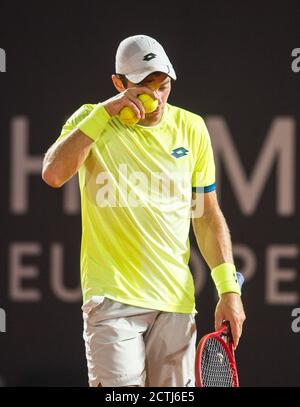 Hambourg, Allemagne. 23 septembre 2020. Circuit ATP de tennis - Hamburg European Open, singles, men, tour de seize dans le stade de Rothenbaum. Baustista Agut (Espagne) - Koepfer (Allemagne). Dominik Koepfer réagit. Credit: Daniel Bockwoldt/dpa/Alay Live News Banque D'Images