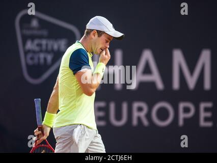 Hambourg, Allemagne. 23 septembre 2020. Circuit ATP de tennis - Hamburg European Open, singles, men, tour de seize dans le stade de Rothenbaum. Baustista Agut (Espagne) - Koepfer (Allemagne). Dominik Koepfer réagit. Credit: Daniel Bockwoldt/dpa/Alay Live News Banque D'Images