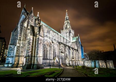 La cathédrale de Glasgow dans la nuit Banque D'Images