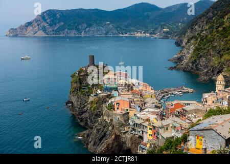 Maisons colorées à Vernazza, papier peint Cinque Terre, les plus beaux endroits du monde papier peint, Italie Banque D'Images