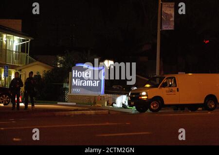 San Clemente, Californie, États-Unis. 23 septembre 2020. Un Noir a été tué par balle mercredi devant l'hôtel Maramar à San Clemente. Sgt. Dennis Breckner a déclaré qu'une lutte a eu lieu et que l'homme a atteint le fusil d'un député avant qu'il ne soit tiré deux fois. Une enquête aura lieu. Credit: Katrina Kochneva/ZUMA Wire/Alamy Live News Banque D'Images