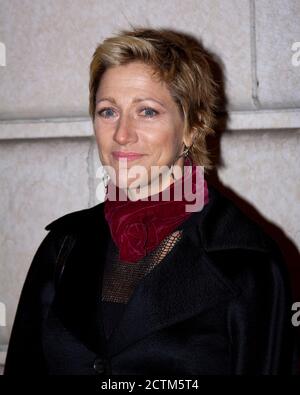 Edie Falco aka Camela Soprano, alias Nurse Jackie, apparaît à la première de COURSE sur Broadway à New York Banque D'Images