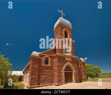 Église de Nuestra Senora del Refugio à Puerto de Luna près de Santa Rosa, Nouveau-Mexique, États-Unis Banque D'Images