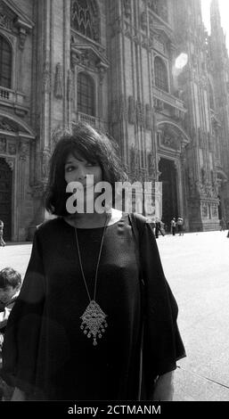 Spoleto, Italie. 24 septembre 2020. ** FRAIS SPÉCIAUX ** ** frais SPÉCIAUX ** ACTRICE FRANÇAISE JULIETTE GRECO SUR LA PIAZZA DEL DUOMO ANNÉE 1976 (de Bellis/Fotogramma, MILAN - 1976-09-02) ps la photo peut être utilisée dans le contexte dans lequel elle a été prise, Et sans l'intention diffamatoire du décorum du peuple représenté usage éditorial seulement crédit: Agence de photo indépendante/Alamy Live News Banque D'Images