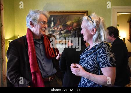 L'équipe et les conseillers locaux se réunissent pour un ''Ellen Hutchins festival ouverture 2019''. Bantry Co, Cork, Irlande. Banque D'Images