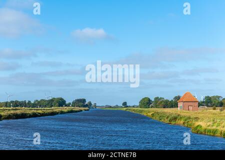 Bongsieler Kanal, Munksbrück, Communauté Ockholm, Frise du Nord, Etat fédéral Schleswig-Holstein, Allemagne du Nord Banque D'Images