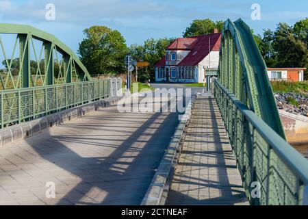 Derelict, ancien restaurant de la campagne frisonne, Munksbrück, Communauté Ockholm, Frise du Nord, Etat fédéral Schleswig-Holstein, Allemagne du Nord Banque D'Images