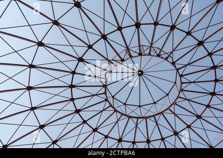 Leipzig, Saxe / Allemagne - 12 septembre 2020: Vue détaillée du toit du bâtiment Panometer à Leipzig Banque D'Images