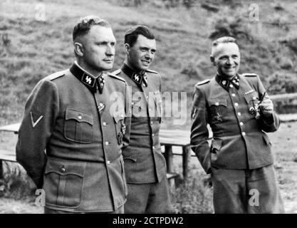 Josef Mengele. Photographie de Richard Baer, Josef Mengele et Rudolf Höss à Auschwitz en 1944 Banque D'Images