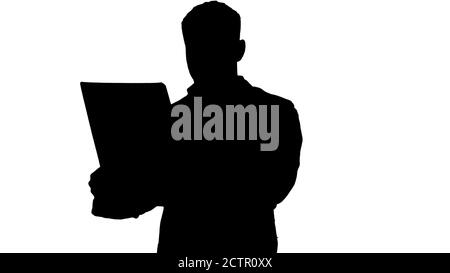 Médecin confiant travaillant avec les résultats d'IRM, Alpha Channel Banque D'Images