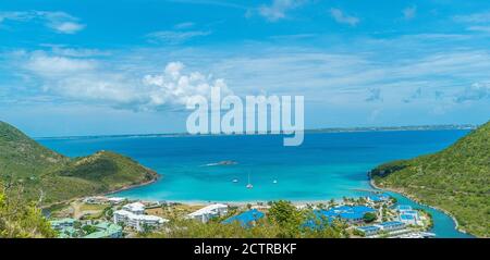 Vue panoramique sur l'anse marcel sur l'île des caraïbes de saint martin Banque D'Images