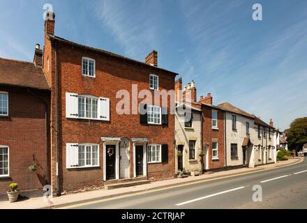 Rue à Henley à Arden, une petite ville de Warwickshire, Angleterre. Banque D'Images