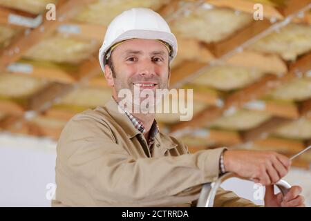 portrait du constructeur mature sur place Banque D'Images