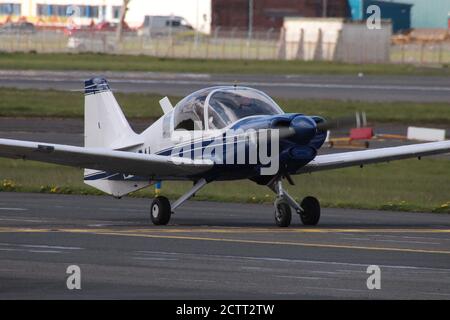 G-ASAL, le seul Bulldog de l'aviation écossaise modèle 124, et maintenant exploité par la Pioneer Flying Company, à sa base d'attache à l'aéroport de Prestwick, Ayrshire. Banque D'Images