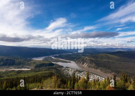 Vue sur une petite ville touristique, Dawson City Banque D'Images