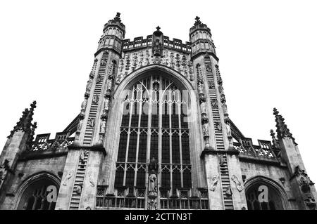 Abbaye de Bath (Bath, Angleterre, Royaume-Uni). Les anges grimpent l'échelle de Jacob. Face ouest. Photo historique noir blanc. Banque D'Images