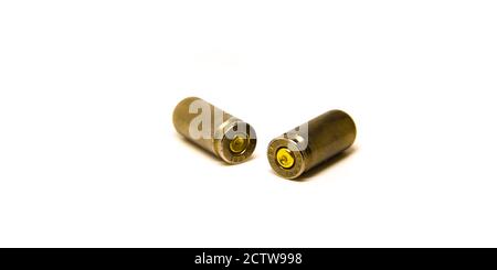 Coques cylindriques en laiton, taille 38 pour pistolet revolver, prise de vue en studio Banque D'Images