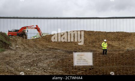 Une vue sur la terre autour de Sevington à Ashford, dans le Kent, alors que le gouvernement développe le site de 27 hectares près de la ville dans un parc de camions post-Brexit alors qu'il se prépare à quitter l'UE à la fin de l'année. Banque D'Images