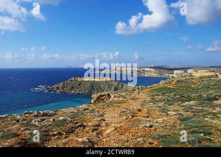 Vue sur la baie de Gnejna, Malte Banque D'Images