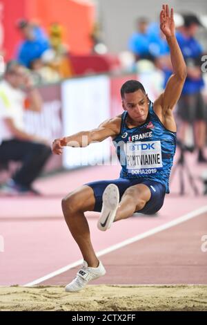 Jean-Marc Pontvianne (France). Tour préliminaire Triple Jump. Championnats du monde d'athlétisme de l'IAAF, Doha 2019 Banque D'Images