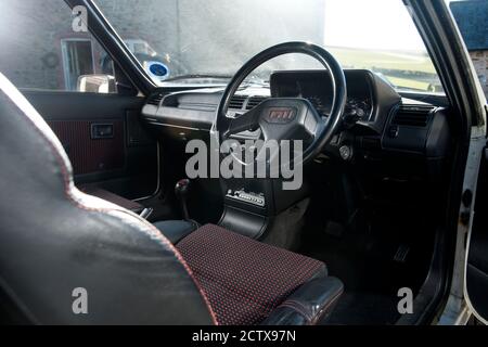 Peugeot 205 GTI porte d'accès française Banque D'Images