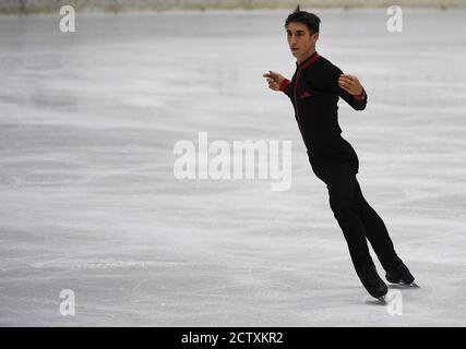 Oberstdorf, Allemagne. 25 septembre 2020. Patinage artistique, série Challenger - Nebelhorn Trophy, Men, Freestyle : Gabriele Frangipani (Italie) montre son style libre et prend la deuxième place. Credit: Angelika Warmuth/dpa/Alamy Live News Banque D'Images