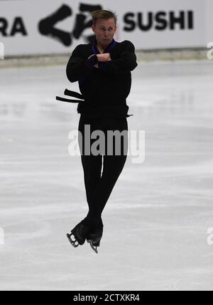 Oberstdorf, Allemagne. 25 septembre 2020. Patinage artistique, série Challenger - Nebelhorn Trophy, Men, Freestyle : Nikolaj Majorov (Suède) montre son style libre et prend la troisième place. Credit: Angelika Warmuth/dpa/Alamy Live News Banque D'Images