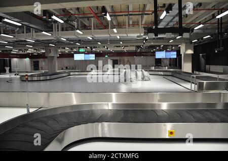 Berlin, Allemagne. 25 août 2020. Terminal 2 de l'aéroport de Berlin Brandenburg Willy Brandt à Berlin, Allemagne, 25 septembre 2020. Le terminal a été terminé, mais sera mis en service au printemps 2021 en raison de la pandémie COVID-19. Credit: Ales Zapotocky/CTK photo/Alamy Live News Banque D'Images