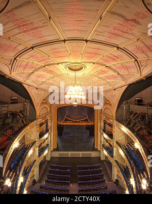 Vues intérieures du théâtre et de l'opéra de Tyne, Newcastle upon Tyne, Angleterre, Royaume-Uni Banque D'Images