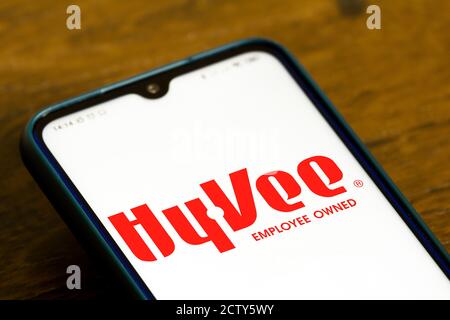 Brésil. 4 septembre 2020. Dans cette illustration photo le logo Hy-Vee vu sur un smartphone Credit: Rafael Henrique/SOPA Images/ZUMA Wire/Alay Live News Banque D'Images
