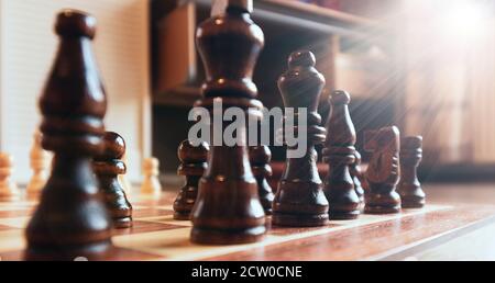 Échecs en gros plan, stratégie de résolution de problèmes, pensée stratégique. Banque D'Images