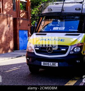 Metropolitan police Emergency Respon Van, Kingston, Londres Banque D'Images