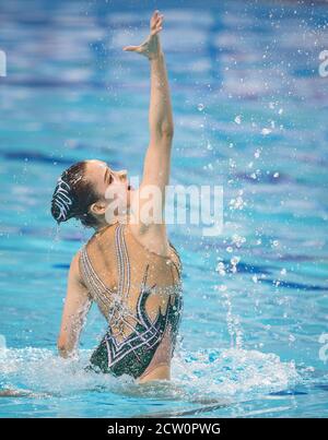 (200926) -- WUHAN, 26 septembre 2020 (Xinhua) -- Dai Shiyi du Sichuan participe à la finale libre solo des femmes aux Championnats artistiques nationaux chinois de natation 2020 à Wuhan, dans la province de Hubei en Chine centrale, le 26 septembre 2020. (Xinhua/Xiao Yijiu) Banque D'Images