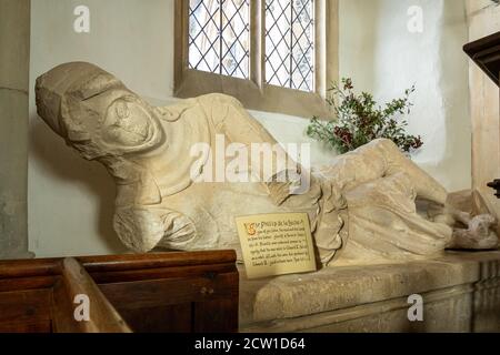 Effigies de la famille de la Beche du XIVe siècle, connues sous le nom de Aldworth Giants, dans l'église St Mary's du village d'Aldworth, Berkshire, Royaume-Uni Banque D'Images