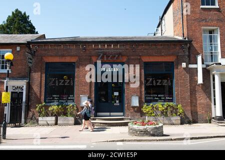 Marlow, Buckinghamshire, Royaume-Uni. 25 juin 2020. Le restaurant italien Zizzi reste temporairement fermé pendant la pandémie du coronavirus. Crédit : Maureen McLean/Alay Banque D'Images