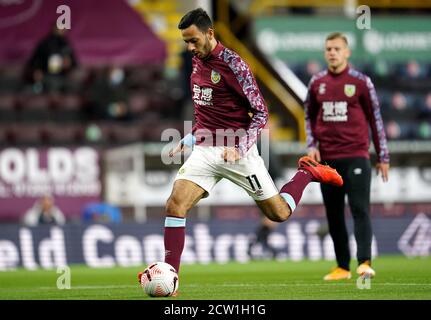 Dwight McNeil de Burnley s'échauffe avant le match de la Premier League à Turf Moor, Burnley. Banque D'Images