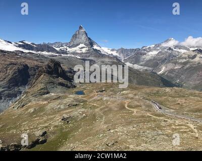 Le splendide sommet du Cervin près de Zermatt, en Suisse - vue de la région de Gornergrat par une journée d'été cristalline Banque D'Images