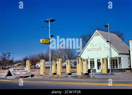 Economie essence Co., Carlsbad, Nouveau-Mexique, Etats-Unis, John Margolies Roadside America Photograph Archive, 1979 Banque D'Images