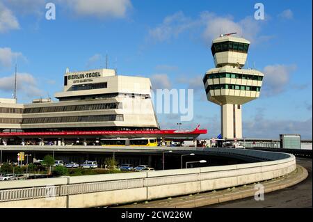 aéroport, aéroports, Berlin, Berlin-tegel, bâtiment, capitale, capitales, villes, ville, jour, voyage, voyager, voyager Banque D'Images