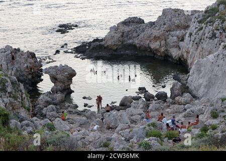 Milazzo - Piscina di Venere dopo il tramonto Banque D'Images