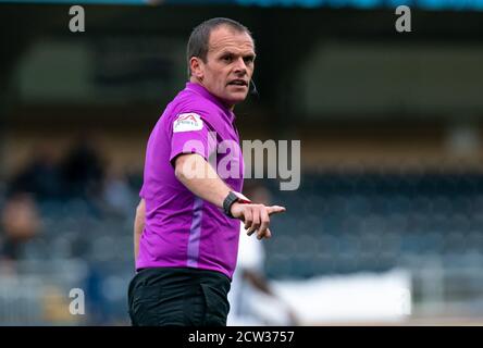 High Wycombe, Royaume-Uni. 26 septembre 2020. Arbitre Geoff Eltringham lors du match de championnat Sky Bet entre Wycombe Wanderers et Swansea City à Adams Park, High Wycombe, Angleterre, le 26 septembre 2020. Photo de Liam McAvoy. Crédit : Prime Media Images/Alamy Live News Banque D'Images