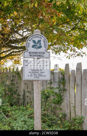 le moulin à vent historique de bembridge construit en 1700 sur l'île de wight Banque D'Images