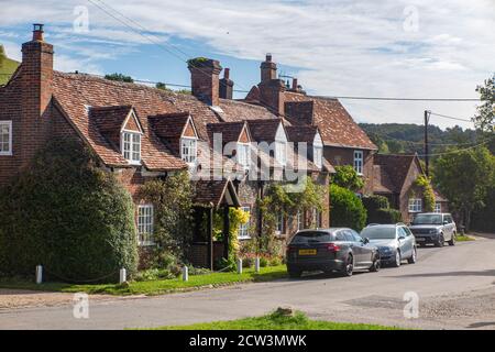 Le village de Turville dans le Buckinghamshire - un village typiquement anglais, où se trouvent de nombreux films et programmes de télévision Banque D'Images