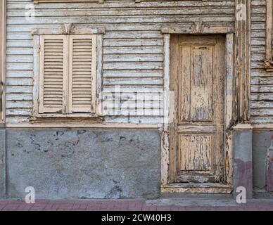 Ancienne fenêtre et porte, texture et arrière-plan Banque D'Images