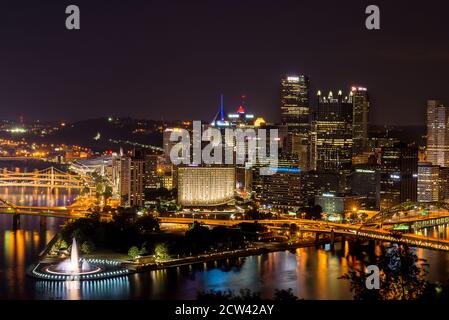 Pittsburgh est une ville de l'ouest de la Pennsylvanie, à la jonction de 3 rivières. Banque D'Images