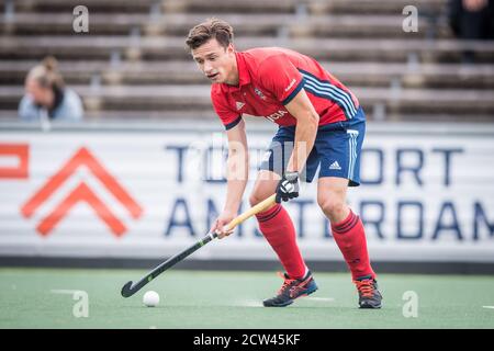 Amstelveen, pays-Bas. 12 juin 2019. AMSTELVEEN, 27-09C2020, Wagener Stadion, Tulp Hoofdklasse Hockey Heren, Seizoen 2020-201. Joueur Tilburg Sander visser. Pendant le jeu Amsterdam H1 - Tilburg H1. Crédit : Pro Shots/Alamy Live News Banque D'Images