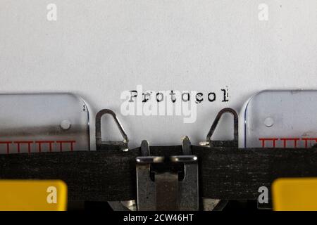 Écrit sur l'ancienne machine à écrire avec le protocole de texte Banque D'Images
